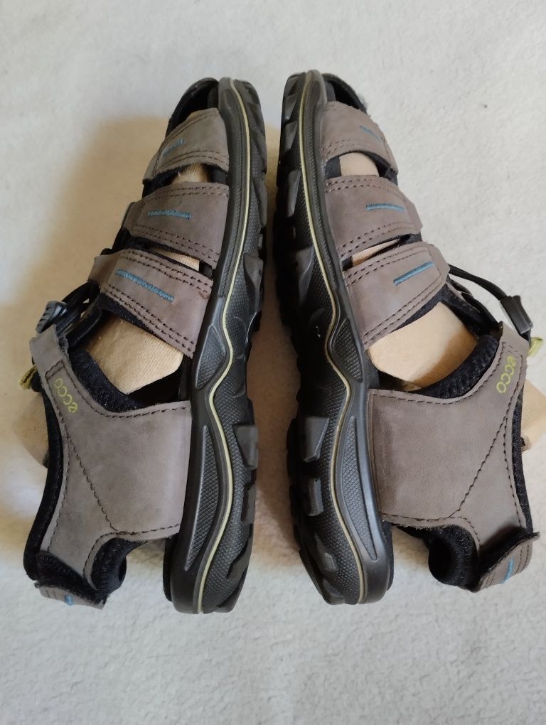 Босоножки сандалии Ecco  32 босоніжки fila сандалі geox Superfit