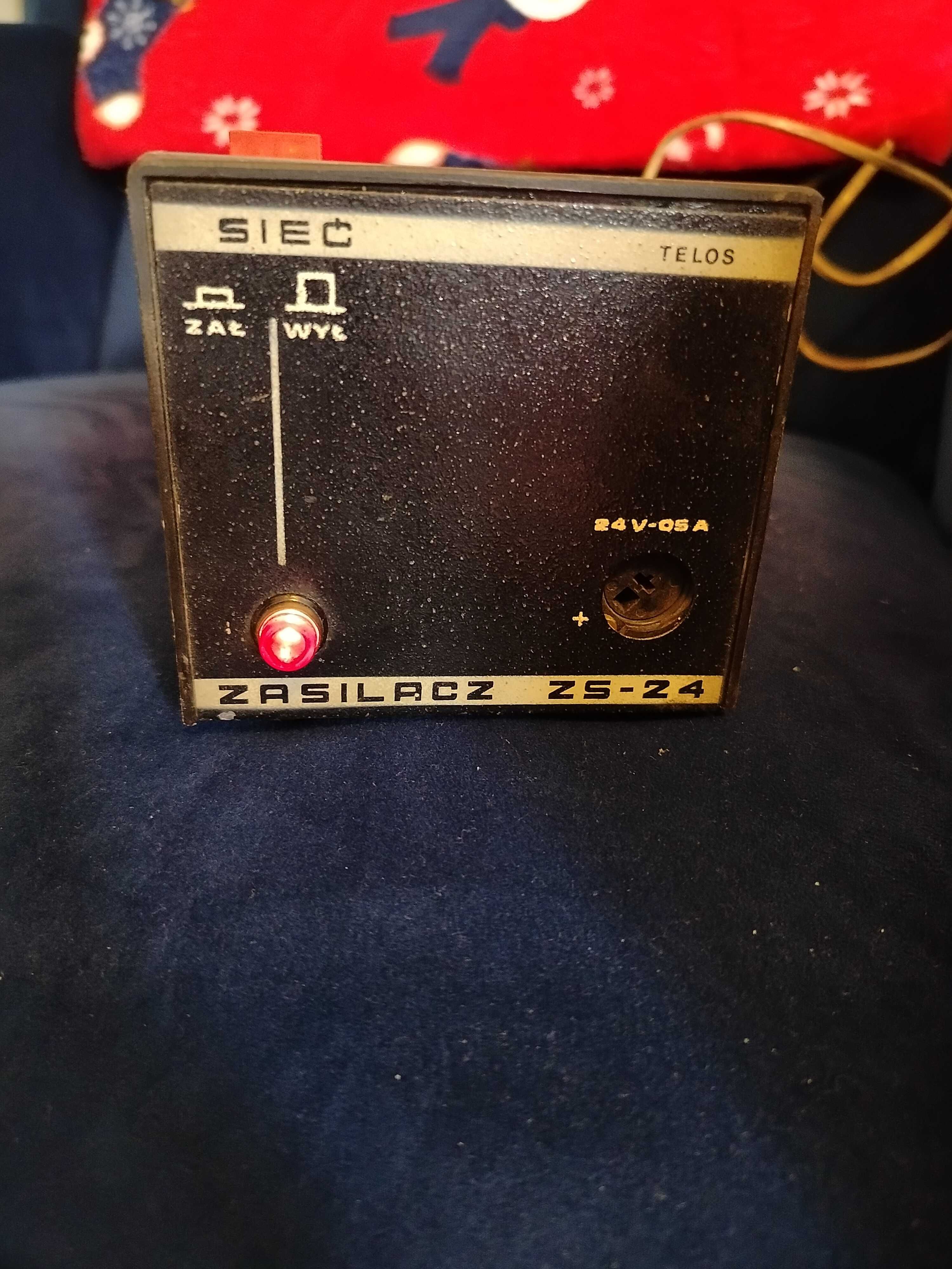 Zasilacz sieciowy Telos ZS-24 24V-05 A