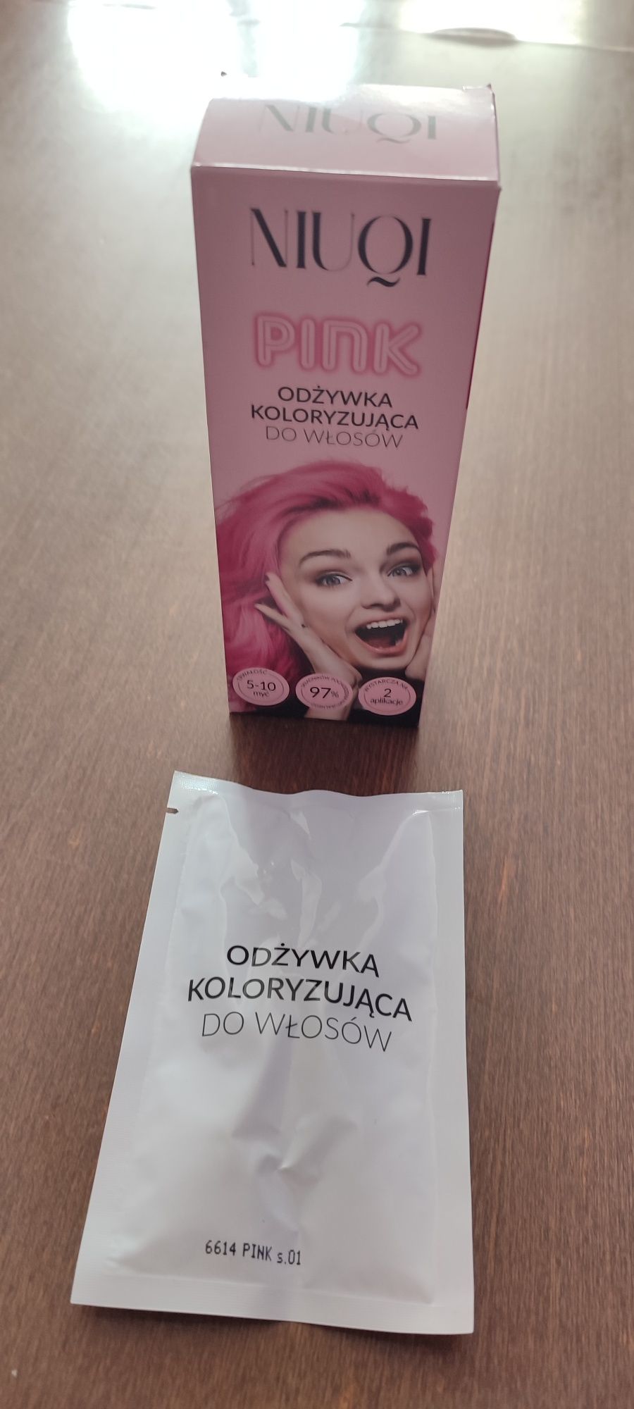 Odżywka koloryzująca do włosów Pink jedna saszetka