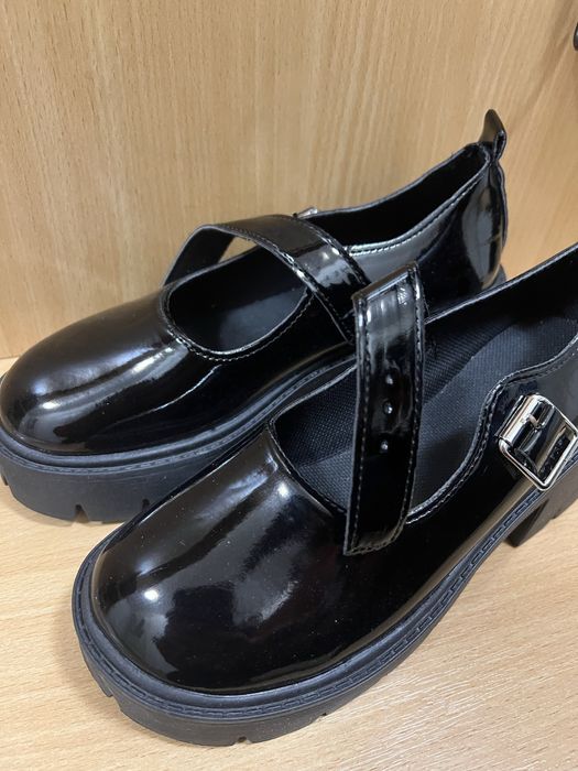 Туфлі жіночі(підліткові)