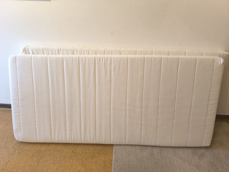 2 colchões IKEA como novos