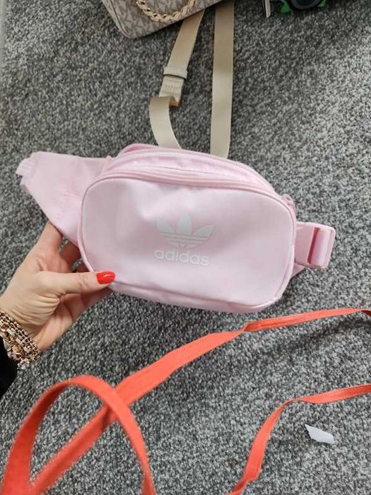 Nerka adidas rozowa pudrowy jasny