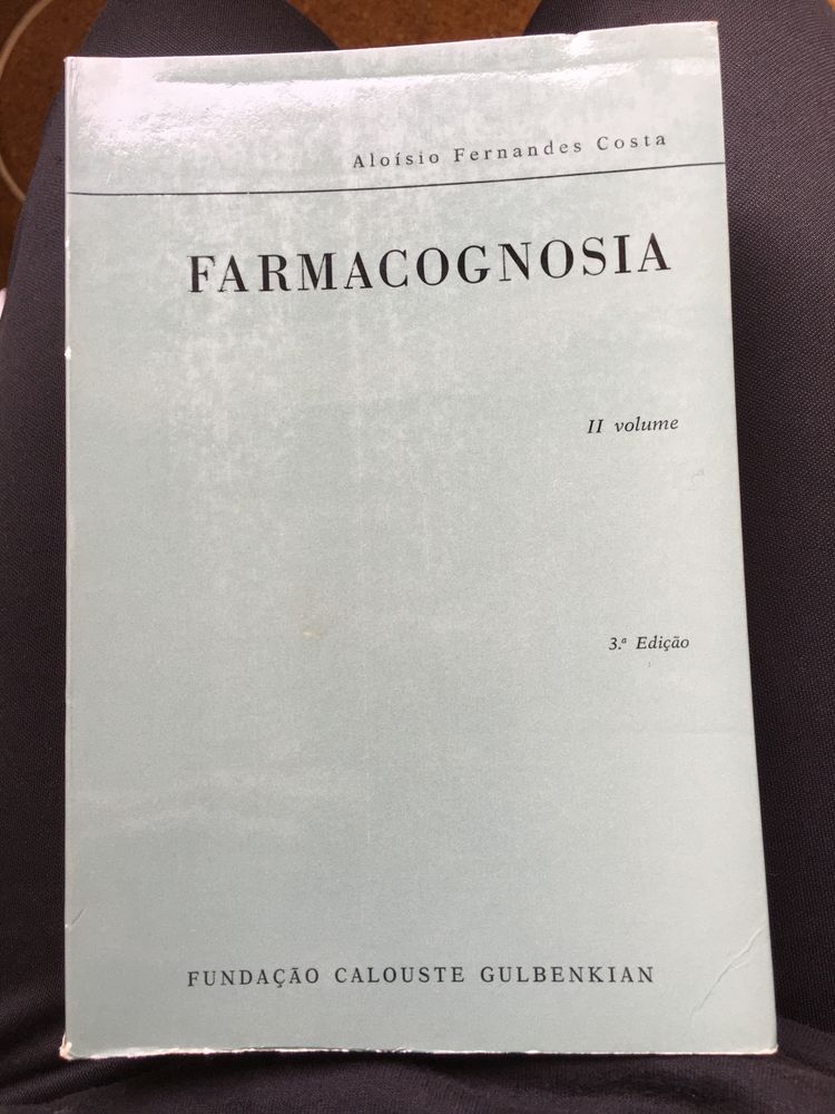 Livros “Farmacognosia” volume I, II e III de Aloísio Costa