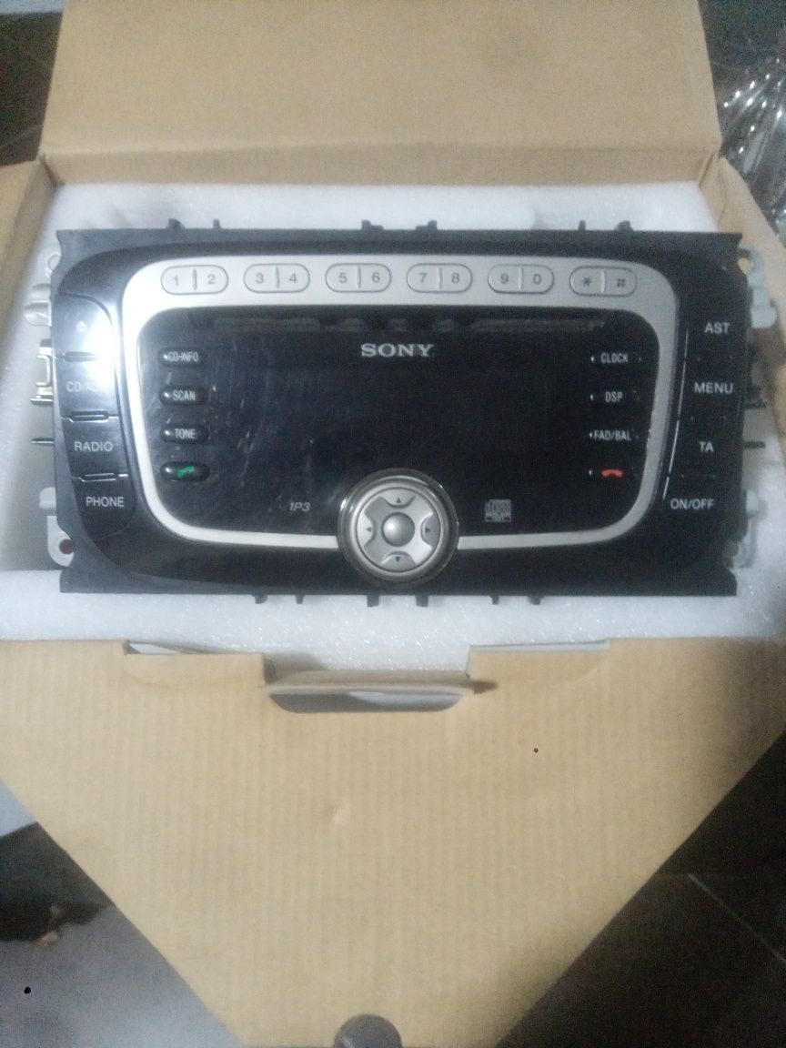 Rádio original de Ford s max