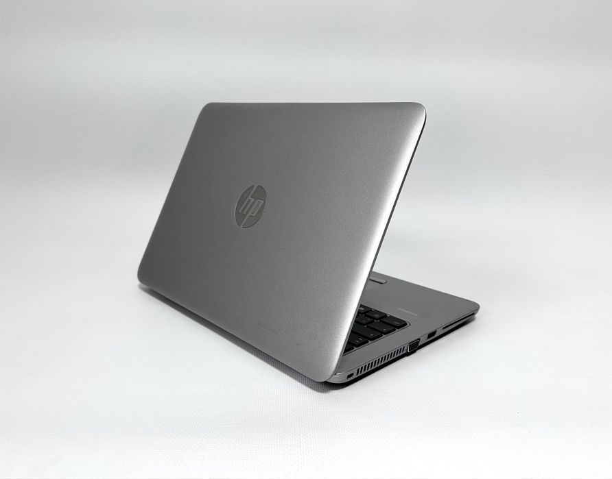 Ноутбук HP 820 G3 12,5" IPS i5-6200U/8GB DDR4/256GB SSD M2