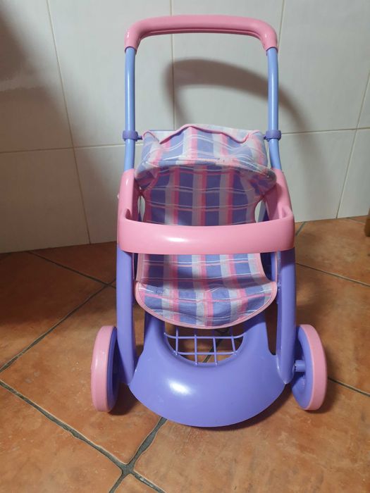 Cadeira carro de bebê para brincar