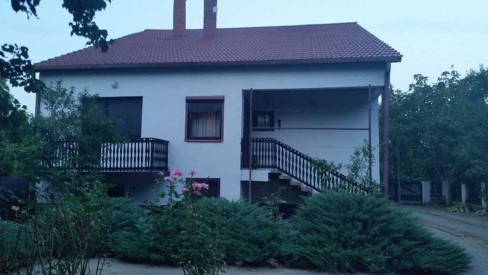 Продається дім із вбудованим вдахом Закарпатська обл