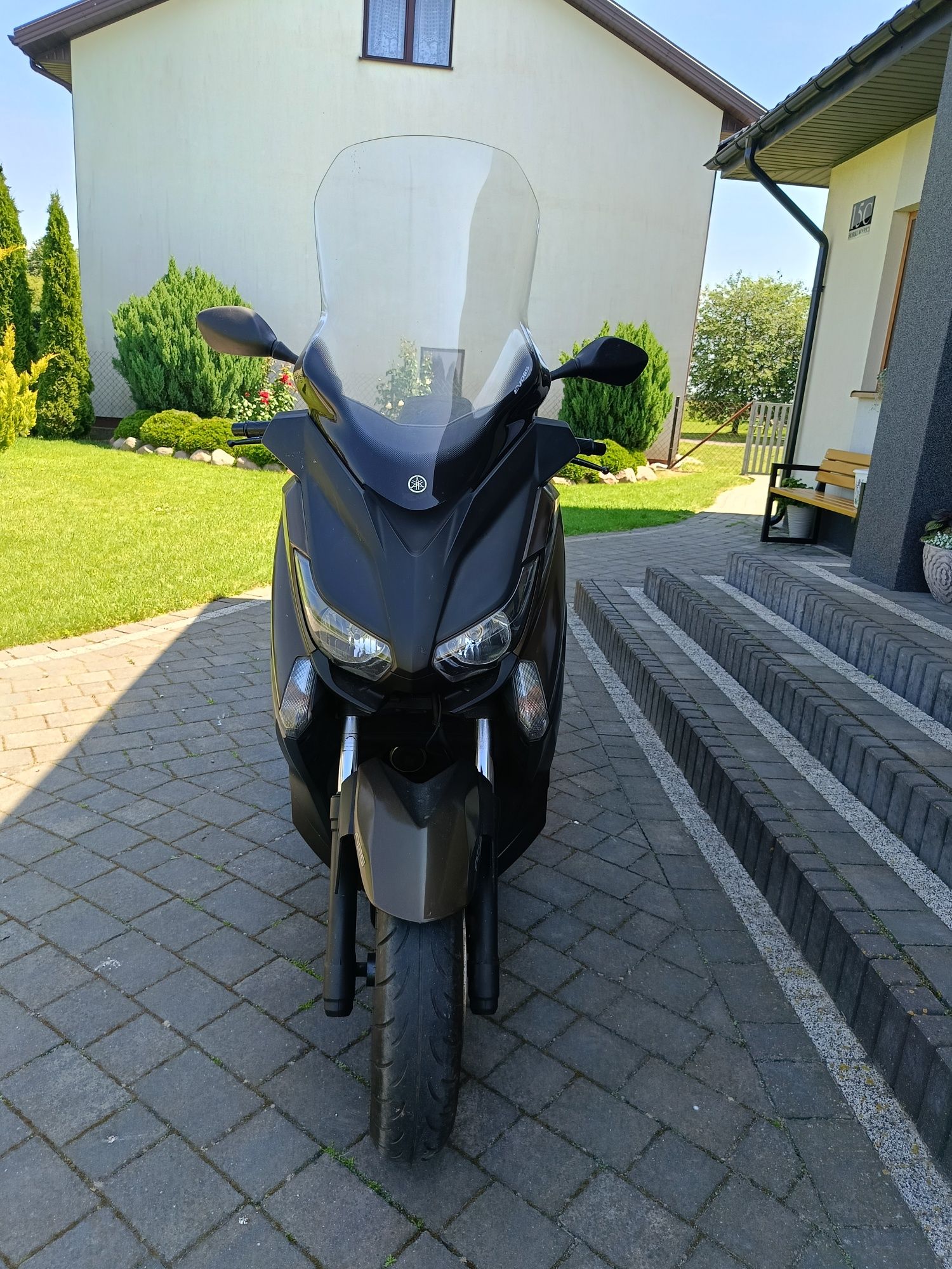 Skuter Yamaha X-Max 125