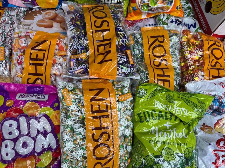 Купити цукерки\печиво\рулети і бесквіти Roshen весь асортимени