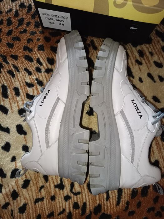 Демосезонные кожаные кроссовки Lonza 37/38 p. 24 см