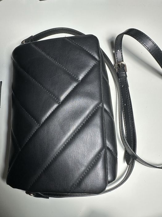 Torebka na ramię H&M,czarna picowana