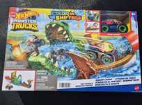 HOT WHEELS Monster Truck Szczęki Krokodyla
Mnóstwo p