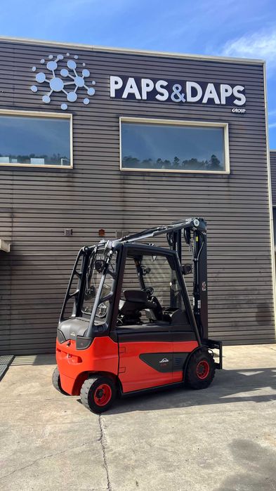 Empilhador usado elétrico Linde E25 - 2500 kg - 2019