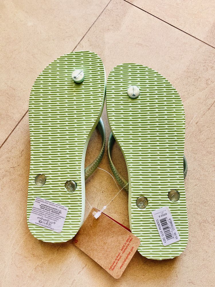 Chinelos Havaianas (Tamanho Europeu 35/36)