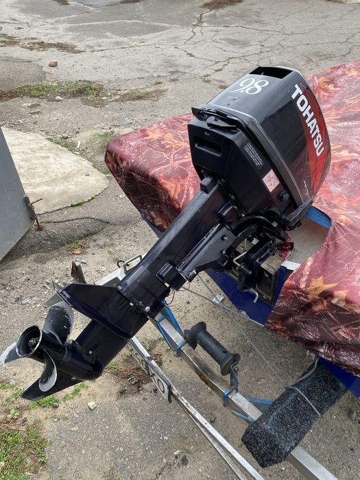 Tohatsu 9.8 лодочный мотор