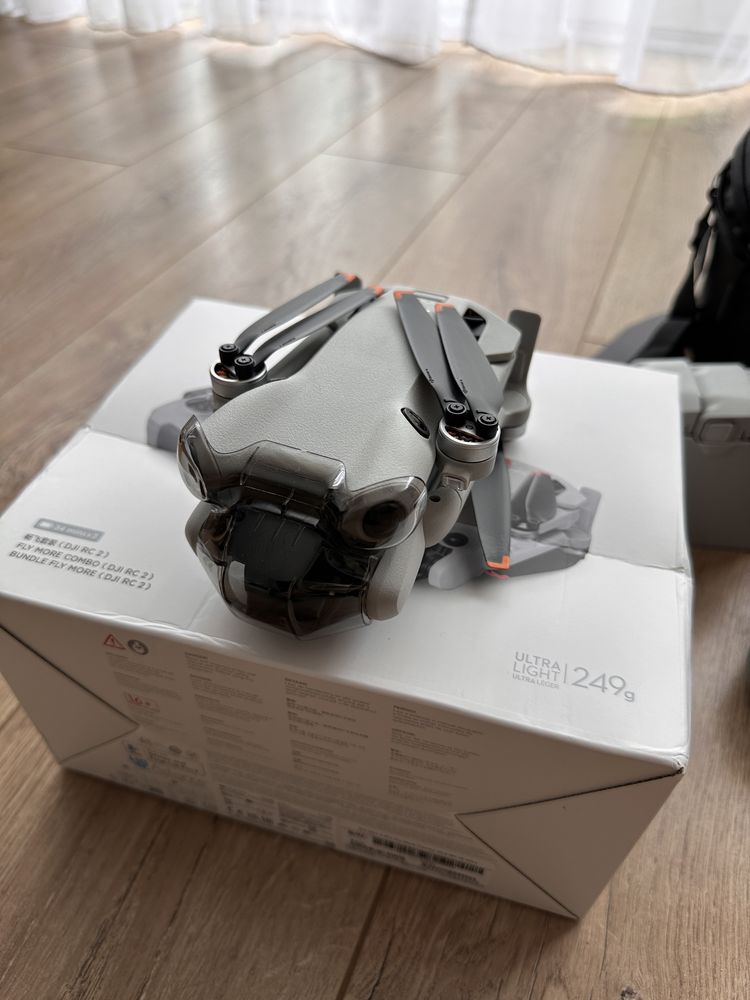 Dron Dji mini 4 pro Rc2 Fly more combo jak nowy + ochrona