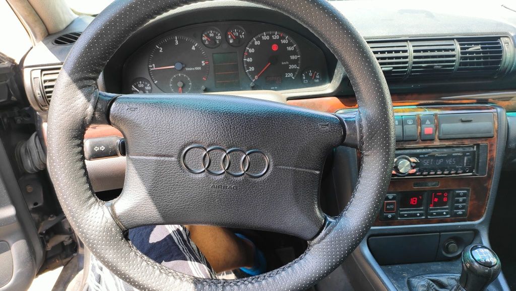Audi A4 1.9 TDI 110cv (AFN) - 1997 | Bom estado