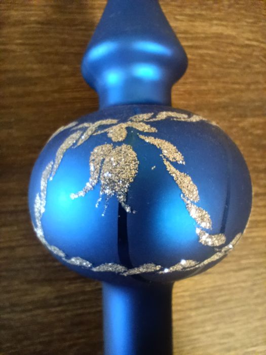 Ёлочные стеклянные шары и верхушка