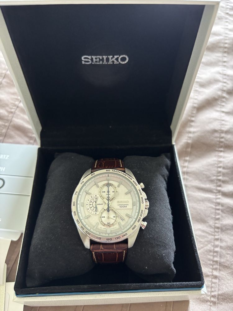 Relógio Seiko Chronograph 8T67