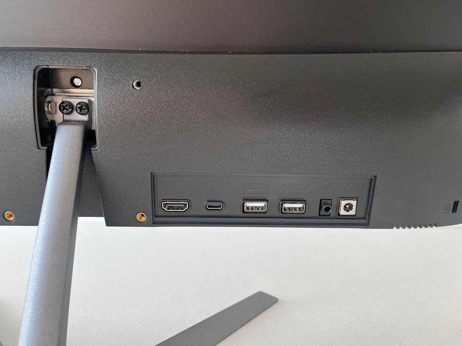 Monitor Mitsai 24” MC24