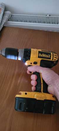 Wiertarko wkrętarka DeWalt DC725