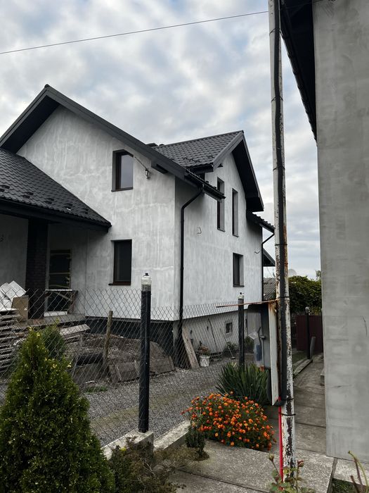 Утеплення фасадів термо- плитою і пінопластом.