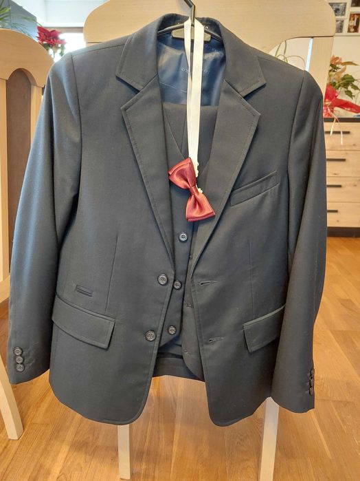 Garnitur granatowy komunia r. 146