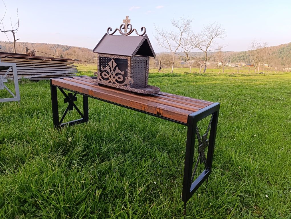 Лавка на цвитрар і каплички