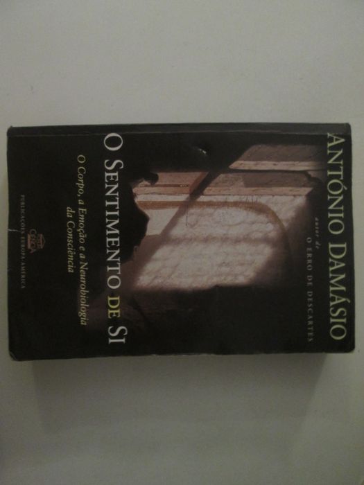 O sentimento de si- António R. Damásio