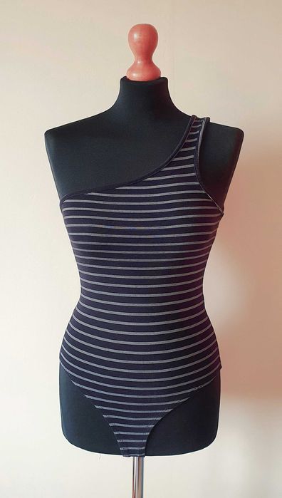 Primark świetne bawełniane body w czarno białe paski na jedno ramię xs