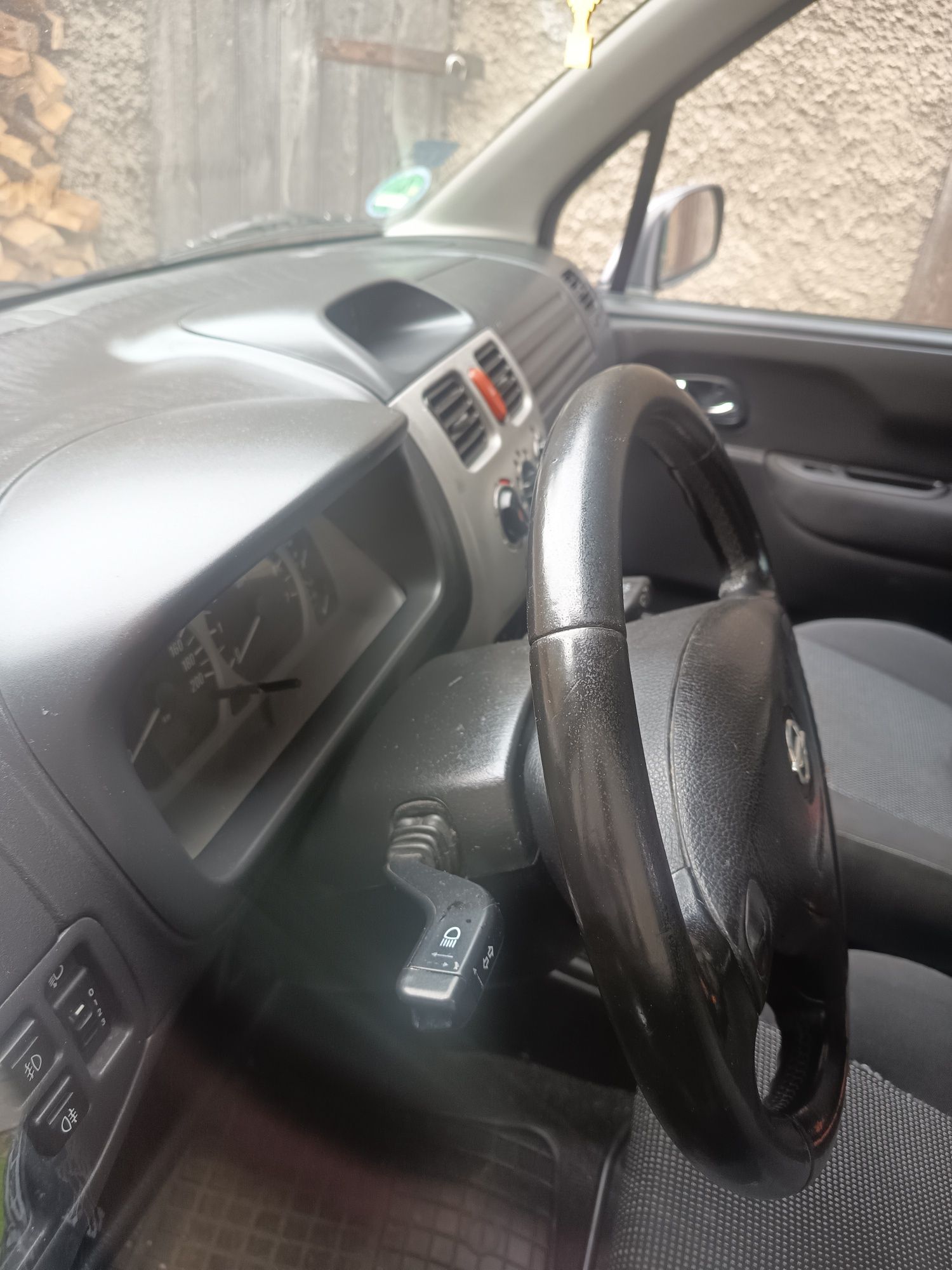 Auto osobowe Opel Agila
