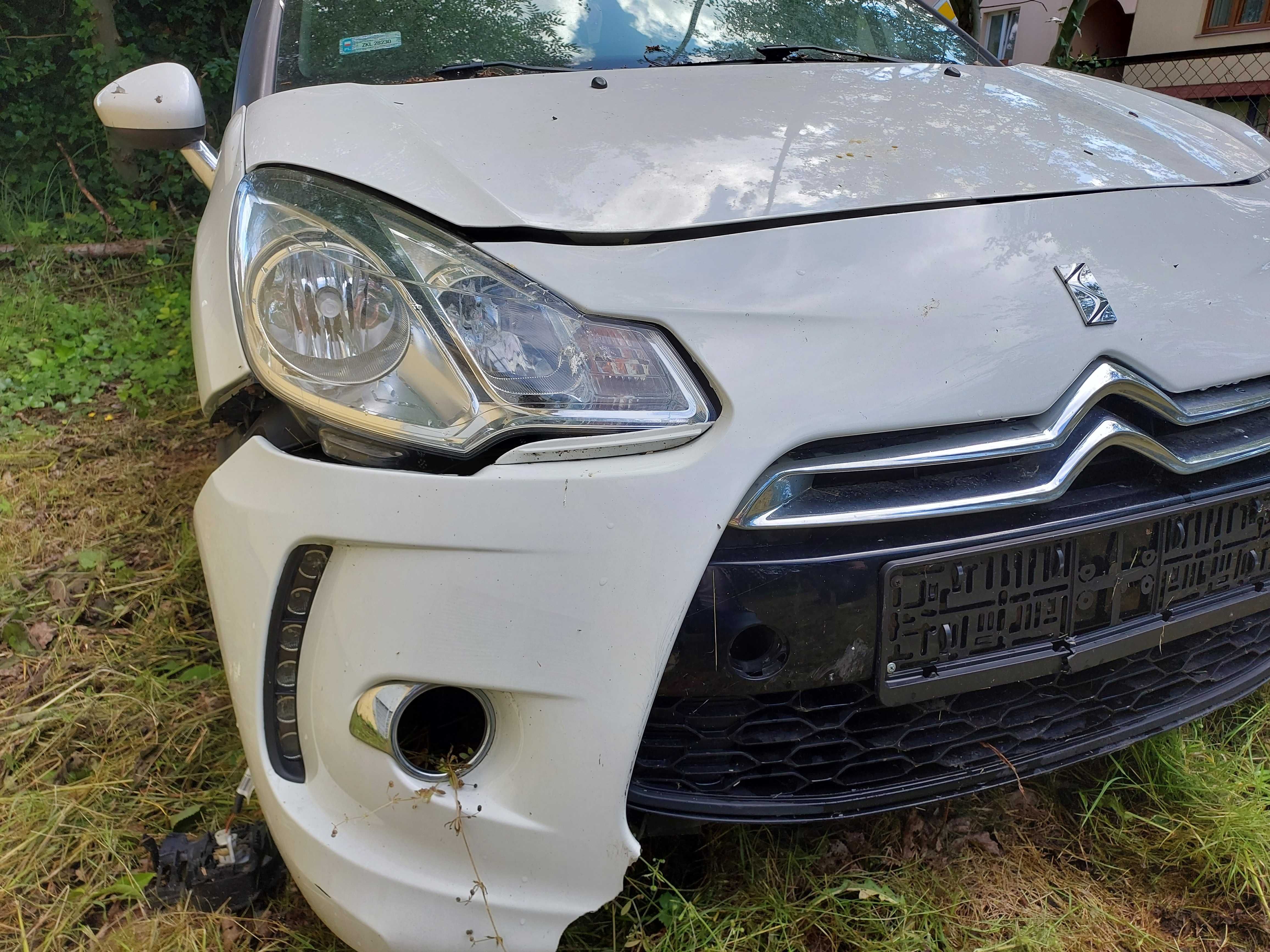 Citroen DS3 2011 - uszkodzony