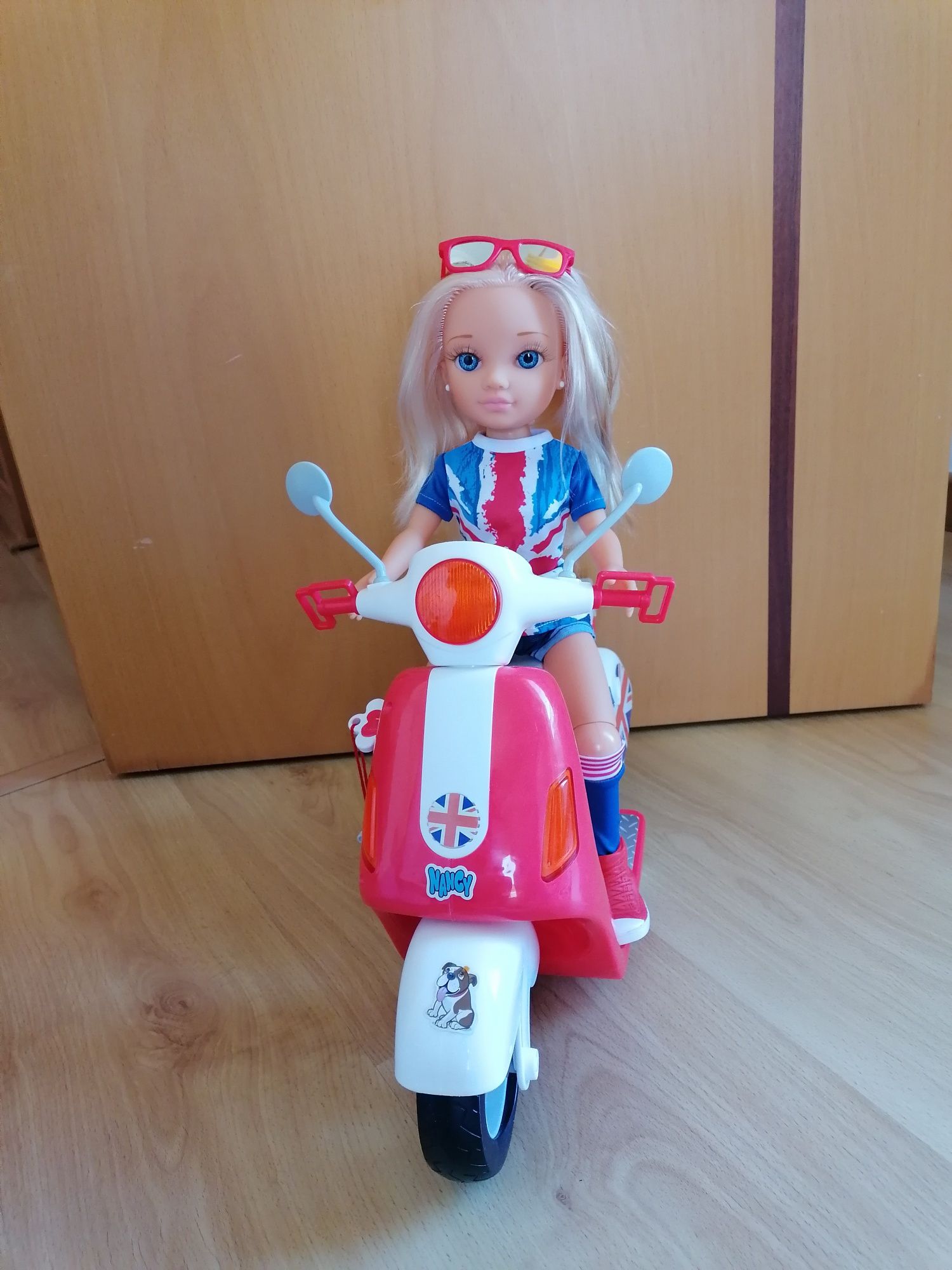 Nancy - Um Dia de Moto em Londres