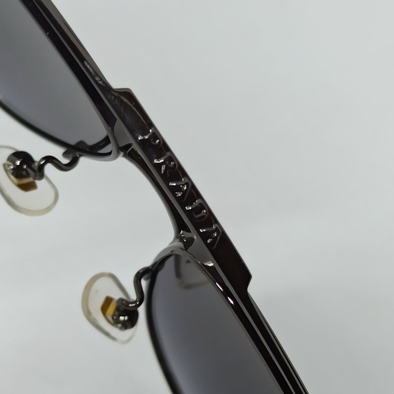 Мужские брендовые очки от солнца серый градиент в серебристом металле