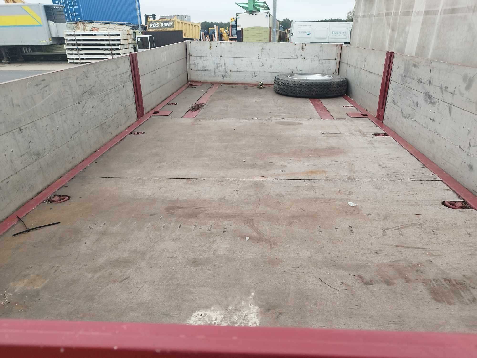 Przyczepa Müller-Mitteltal DMC 8200 kg sprowadzona z Niemiec.
