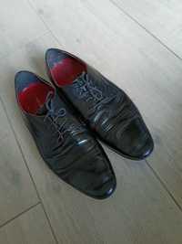 Buty czarne lakierowane połysk Pako Lorente