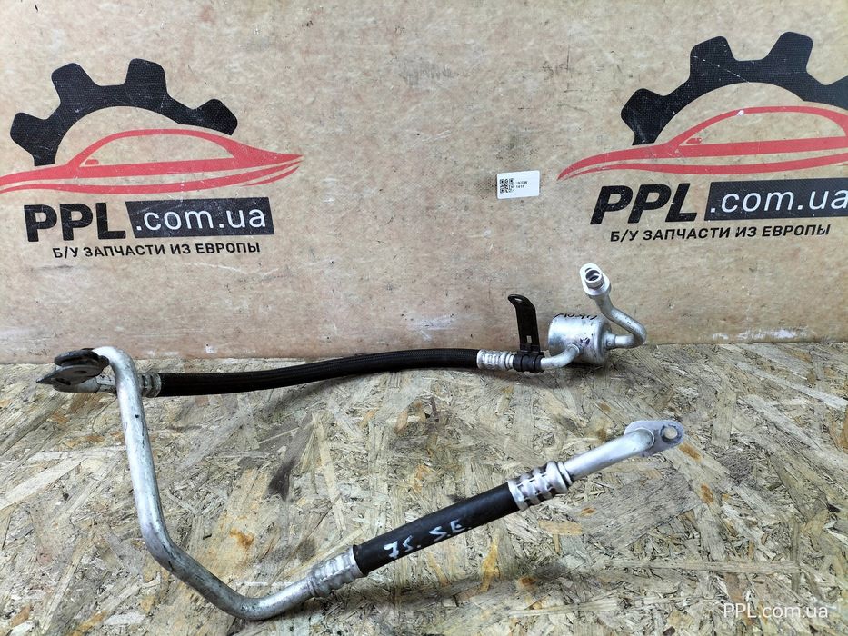 Renault Fluence Z.E. ZE 2011-2014 трубка кондиционера 924906197R