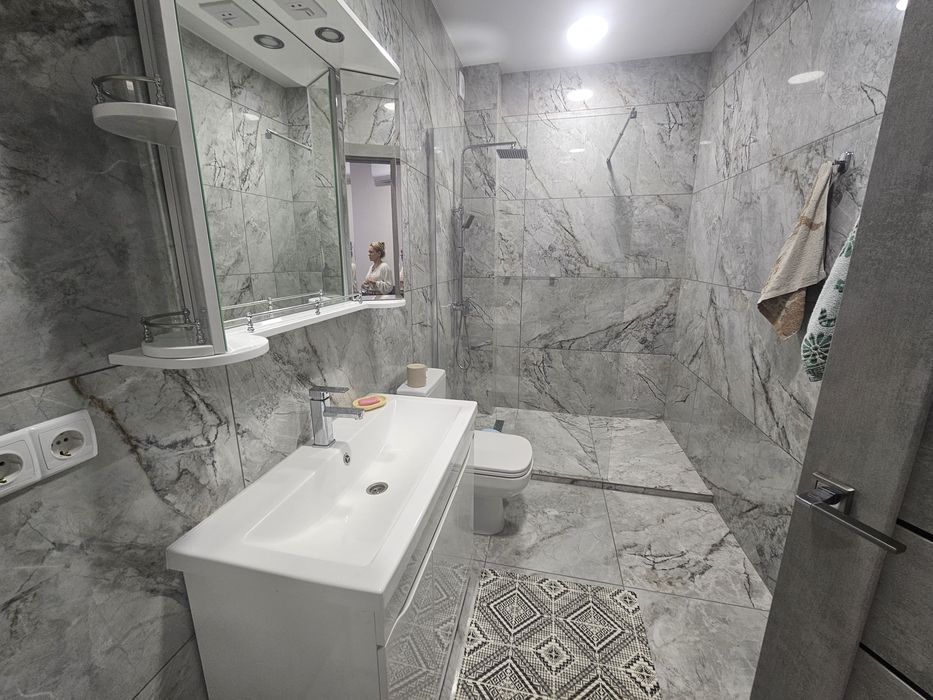 Вперше здається 1,5 кімнатна в будинку клубного типу поруч ТРЦ "Дастор