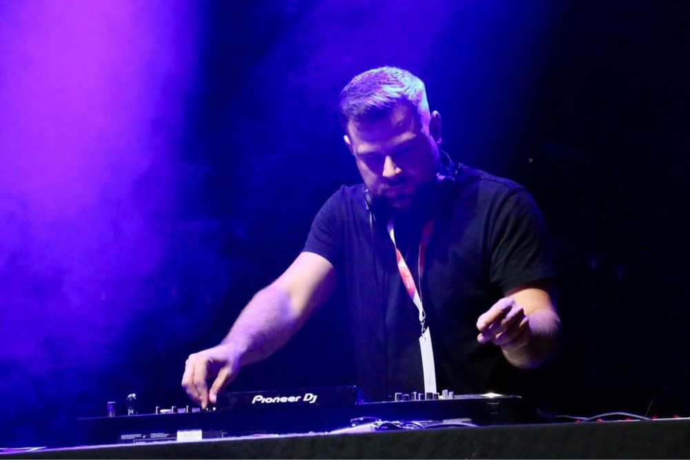 DJ na wesele, event, 18-stkę , plener – Profesjonalna oprawa muzyczna