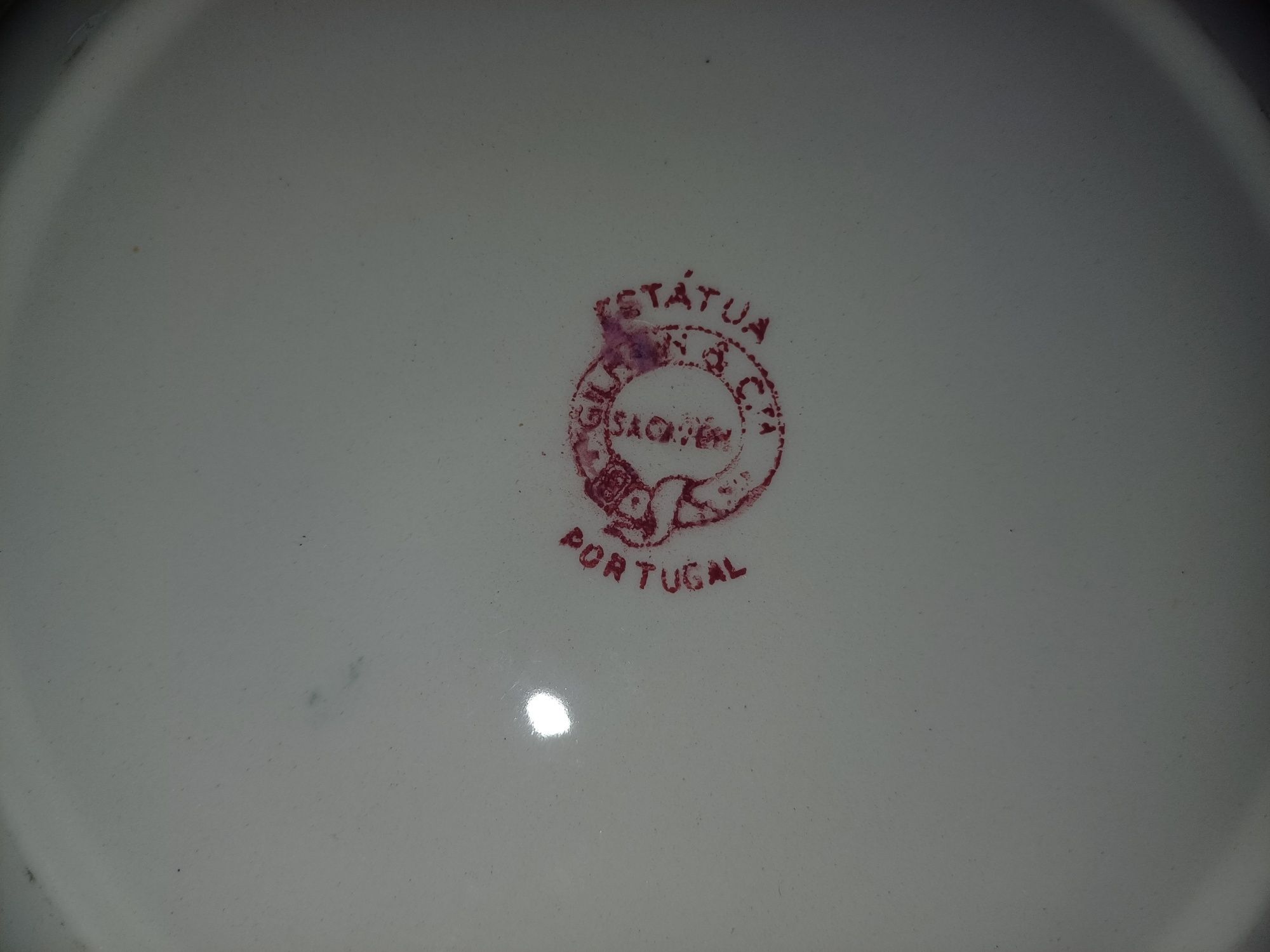 Prato, chávena e pires