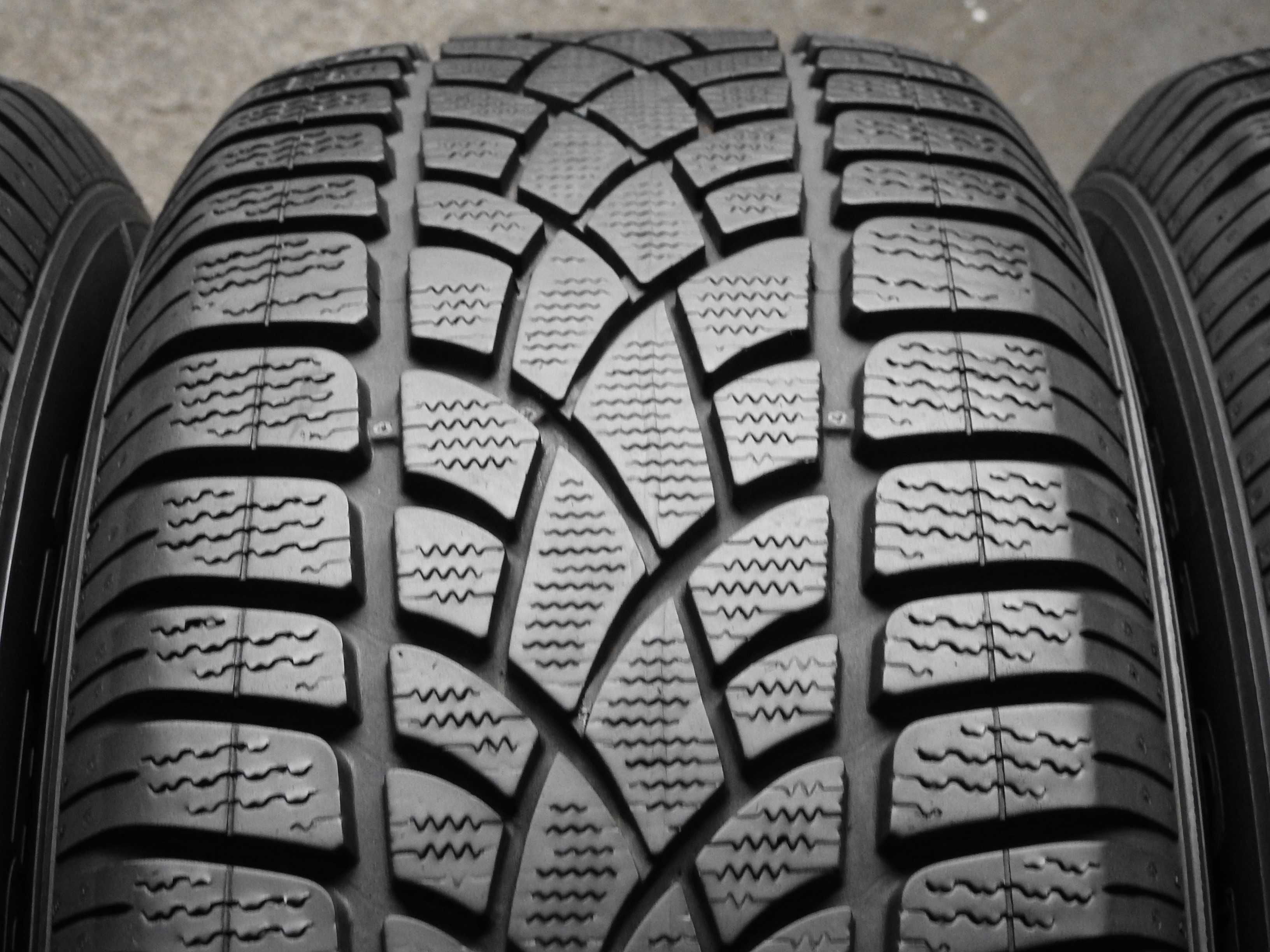 4x235/65r17 104H Dunlop Sp Winter Sport 3D AO 2015r 2x7,5 2x7mm