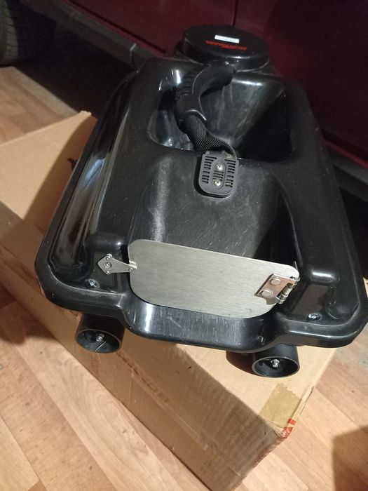 Коралік для прікормкі. Подводна камера і преобразователь.