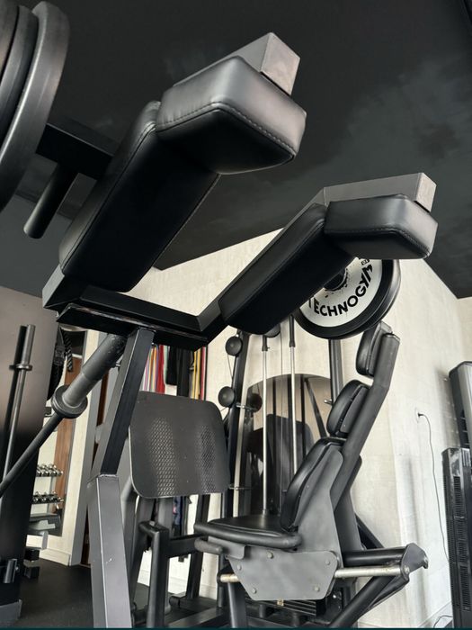 Hack Squat (móvel)