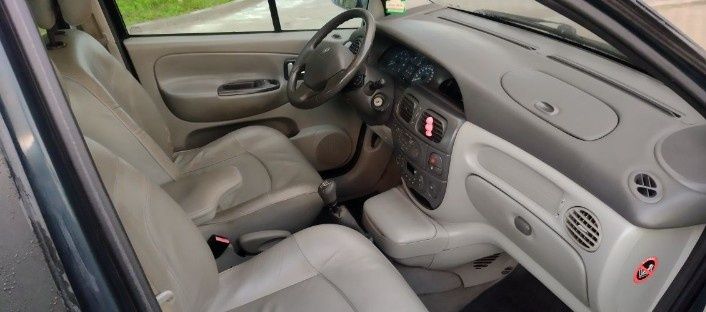 Renault Scenic 1.8 16V