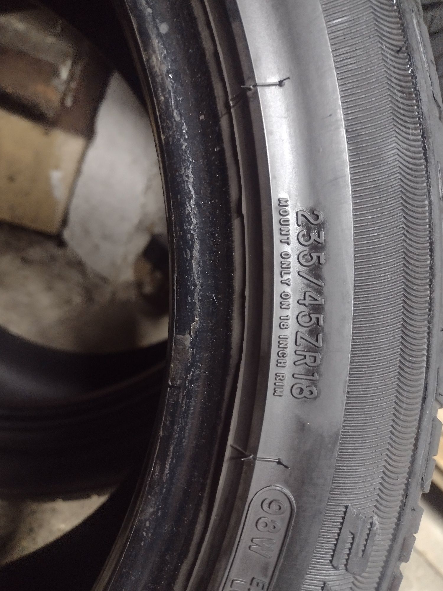 Opony 235/45/18 Austone Athena 2019r 5.6mm 2szt