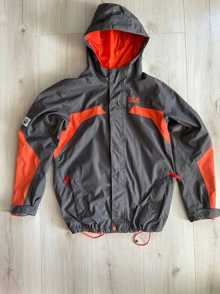 Вітровка jack wolfskin