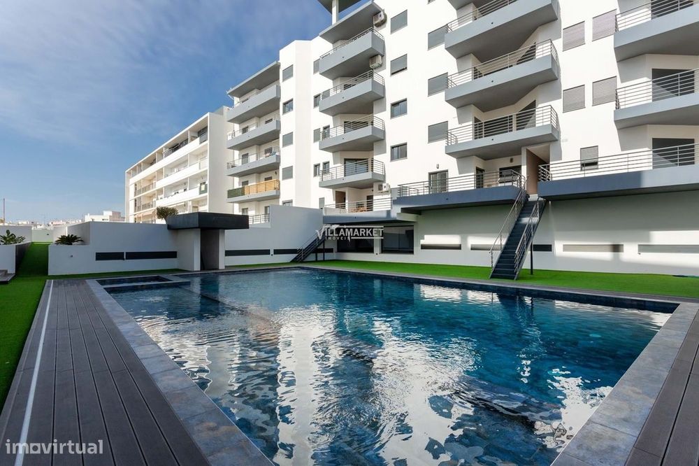 Exclusivo T3 em Condomínio Novo com Piscina, jardim e  Garagem  em Olh