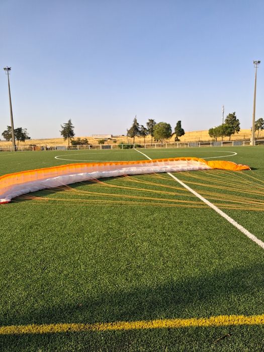 Vendo parapente Bilugar Windtech Bantoo  negociável