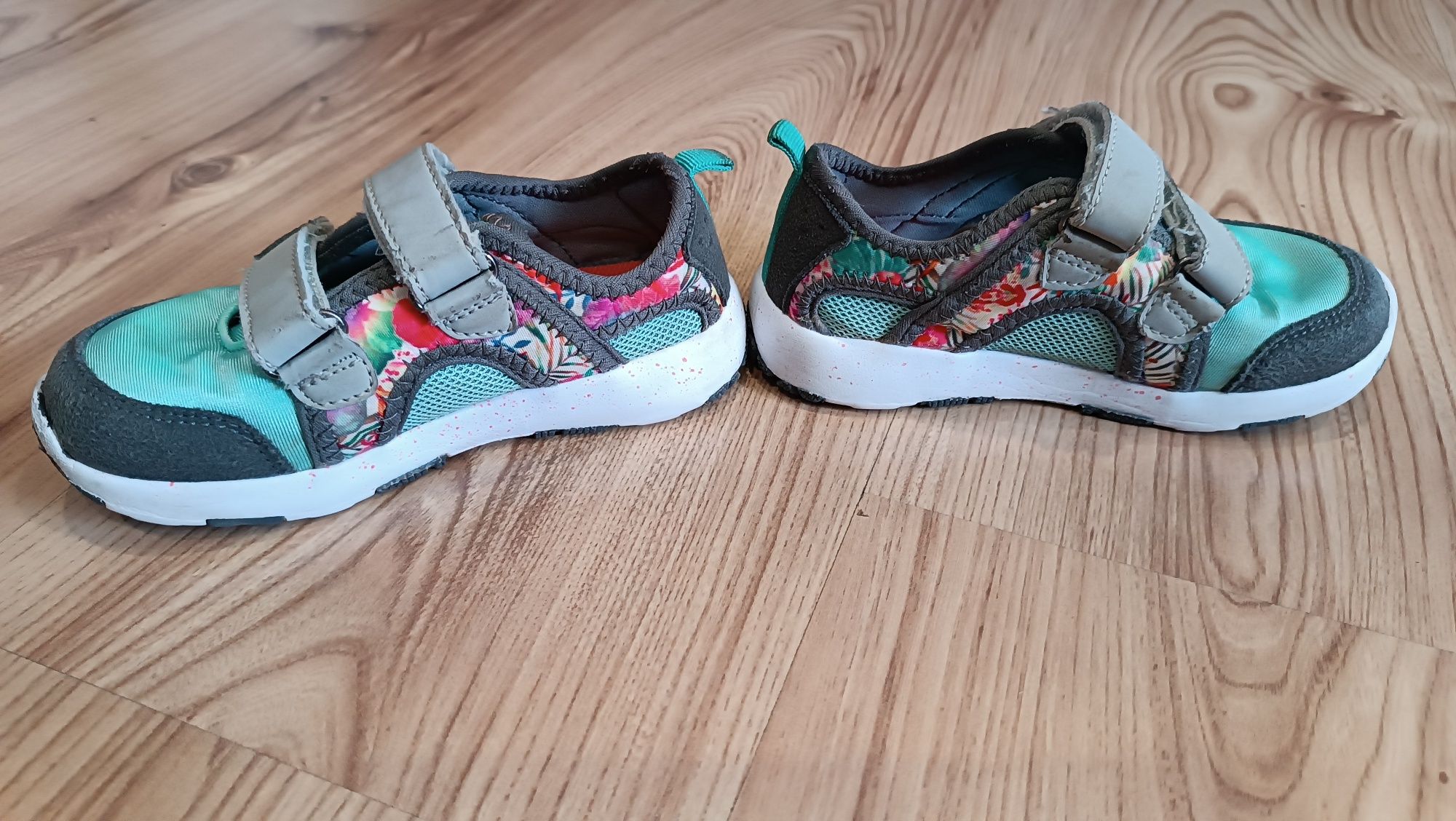 Buty sportowe dla dziewczynki Bejo r..26/27
