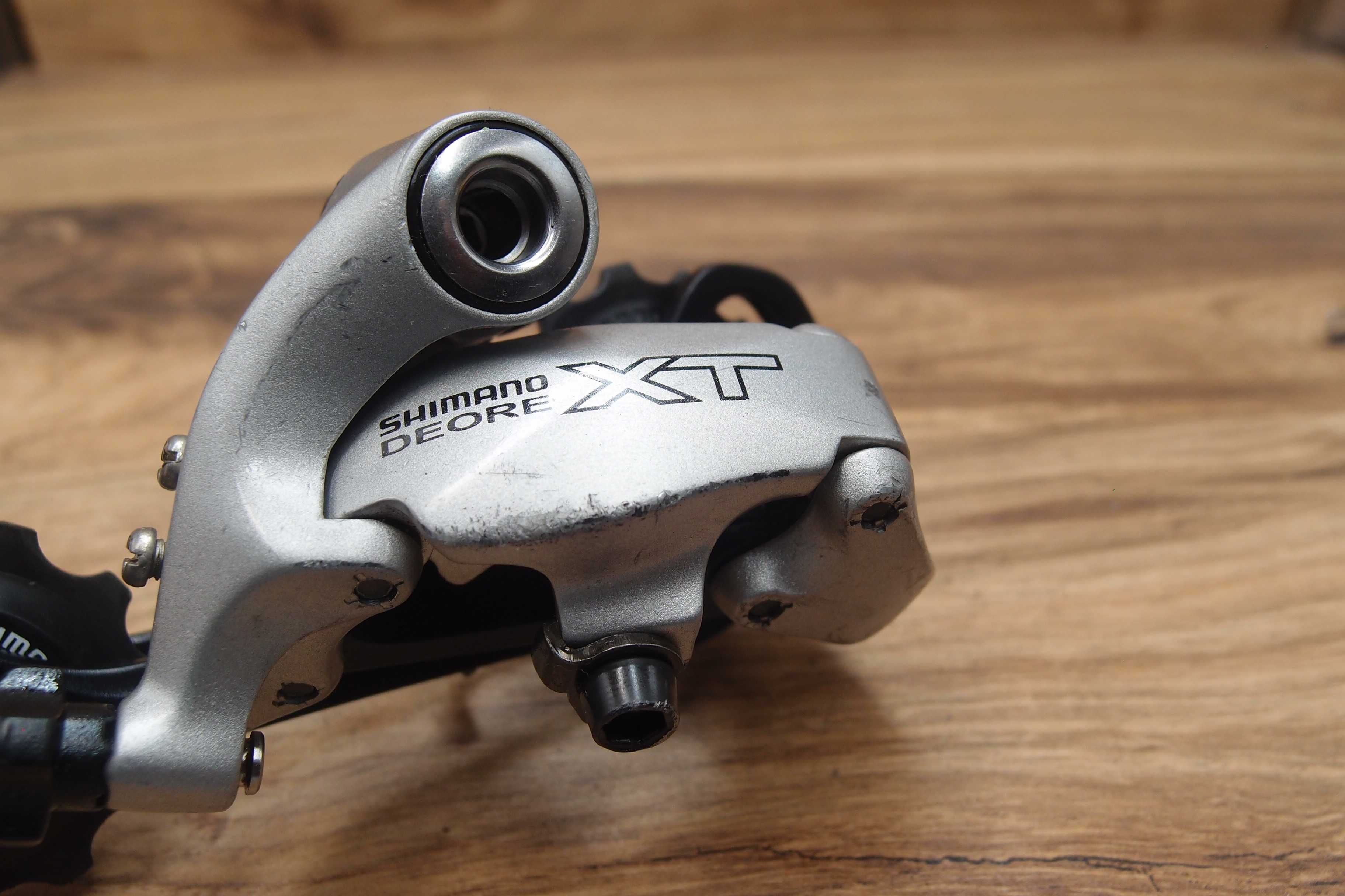 tylna przerzutka Shimano Deore XT RD-M750 VIA Japan długi wózek 9 rz